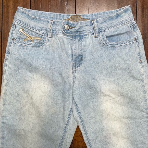Revolt Light Wash  Low Rise Jeans Size 14 - Picture 3 of 9
